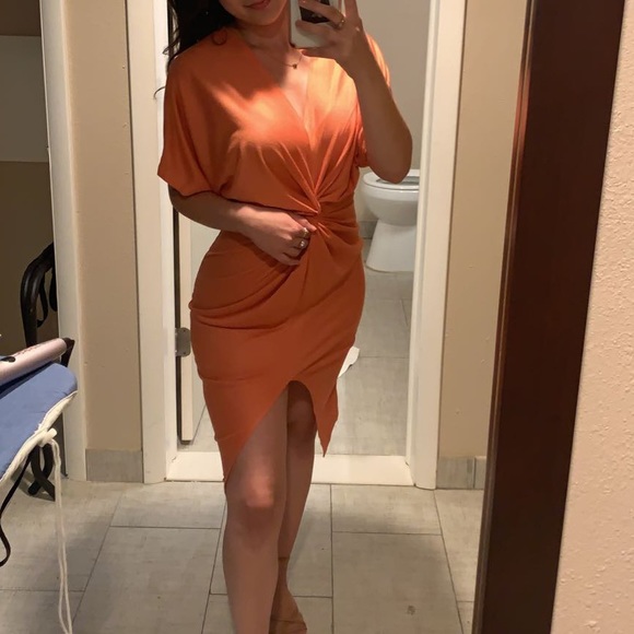 Short sleeve V neck twist front dress - Picture 3 of 4